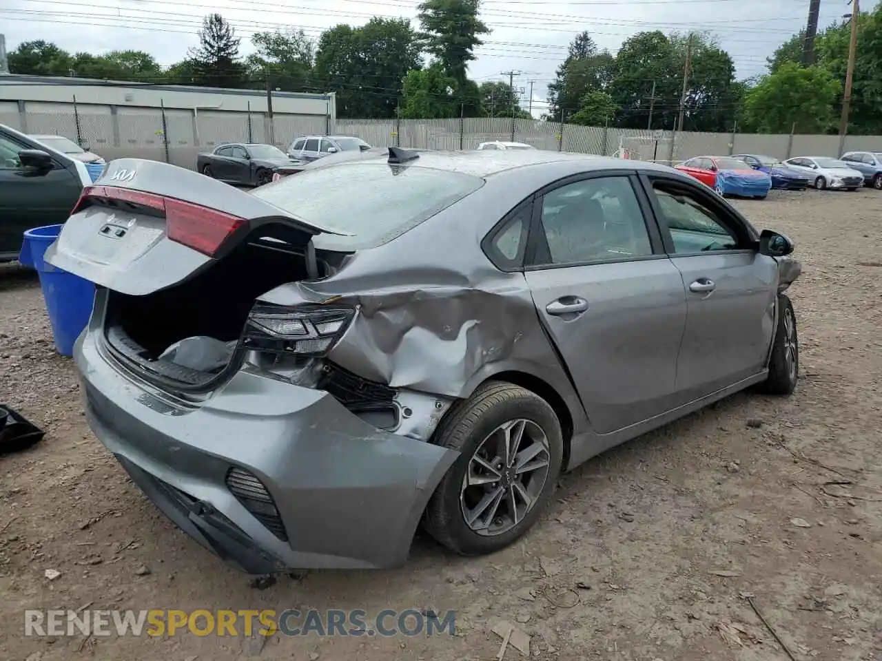 3 Photograph of a damaged car 3KPF24AD0RE705334 KIA FORTE 2024