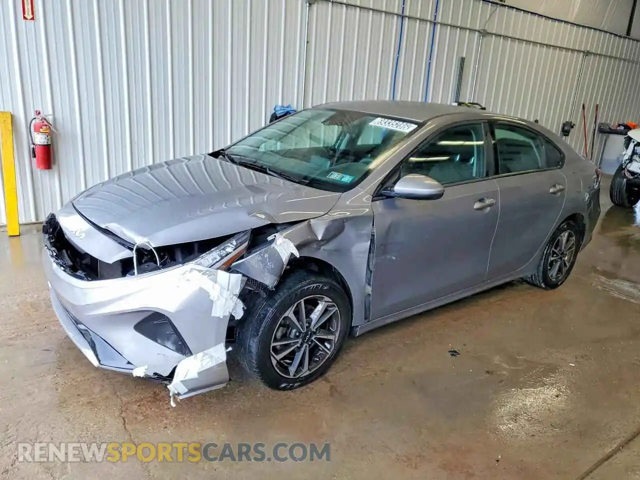 1 Фотография поврежденного автомобиля 3KPF24AD0RE705348 KIA FORTE 2024