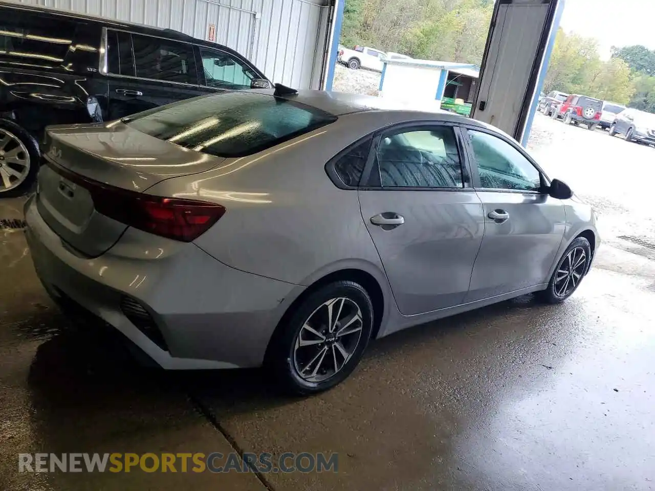 3 Фотография поврежденного автомобиля 3KPF24AD0RE705348 KIA FORTE 2024