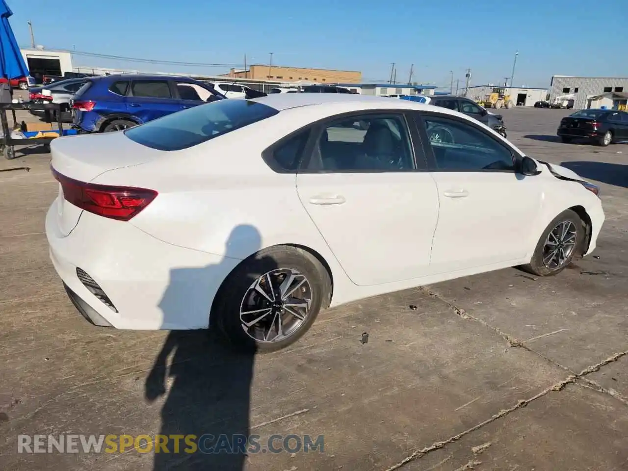3 fotografías del automóvil dañado 3KPF24AD0RE716379 KIA FORTE 2024
