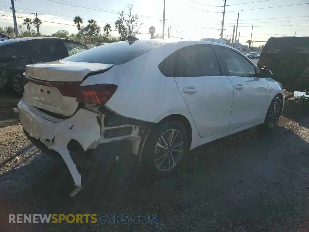 3 Photograph of a damaged car 3KPF24AD0RE733151 KIA FORTE 2024