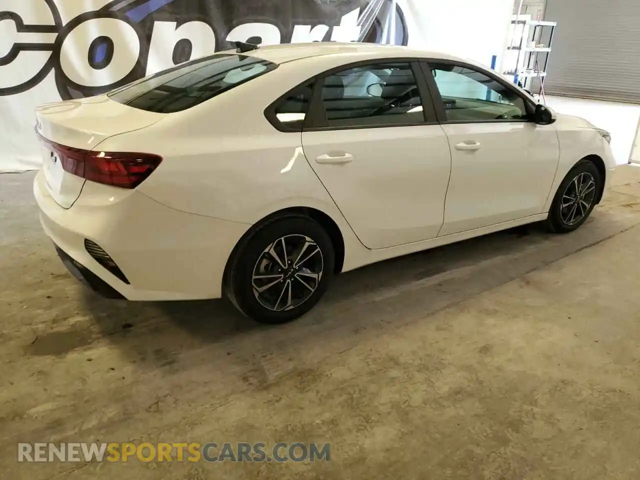 3 Photograph of a damaged car 3KPF24AD0RE733733 KIA FORTE 2024