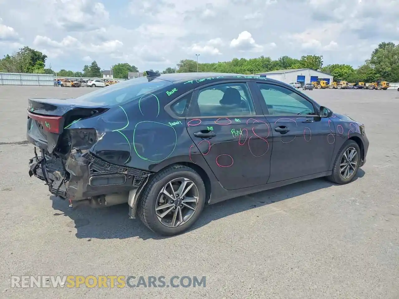 3 fotografías del automóvil dañado 3KPF24AD0RE739855 KIA FORTE 2024