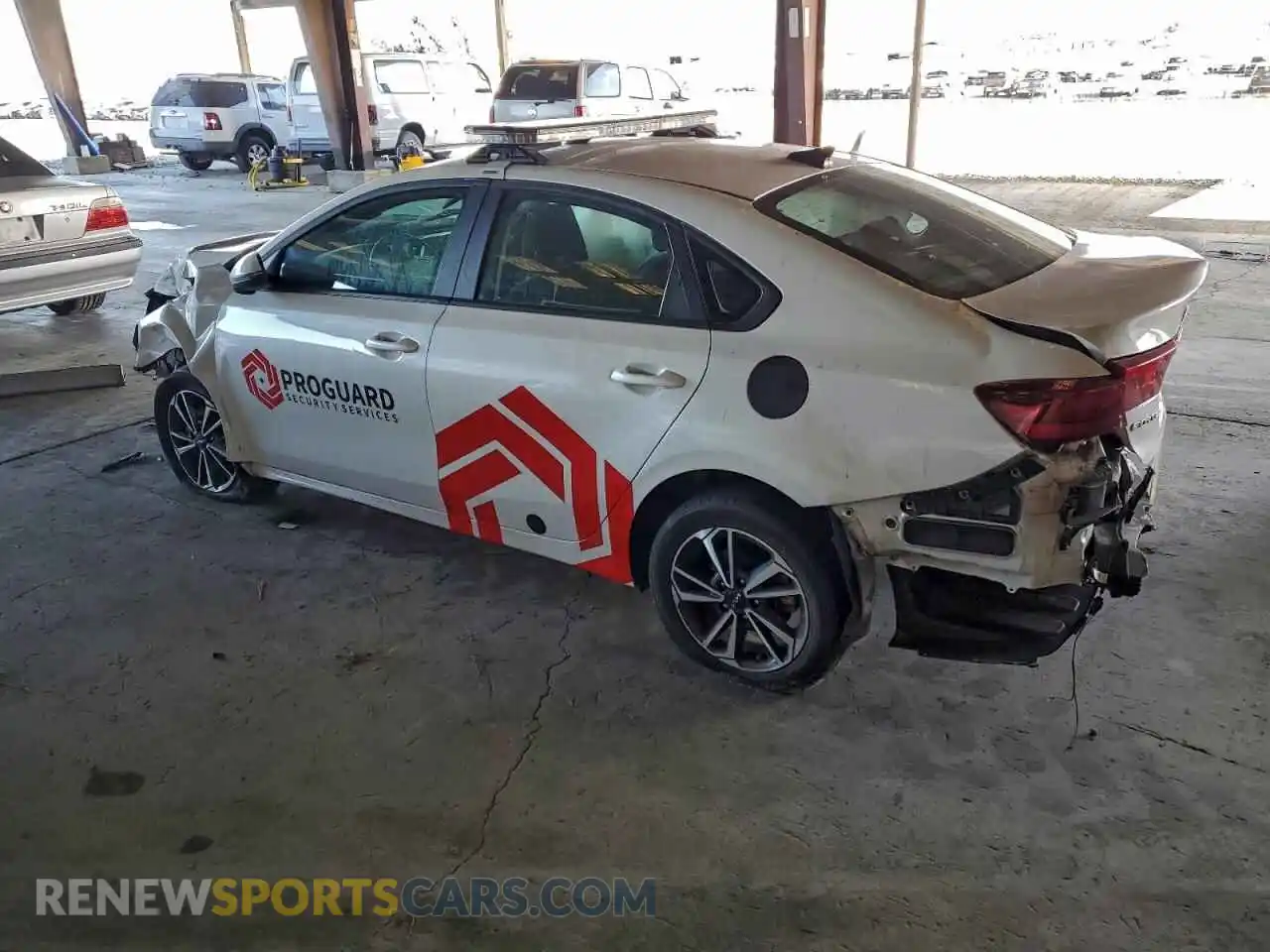 2 fotografías del automóvil dañado 3KPF24AD0RE751455 KIA FORTE 2024