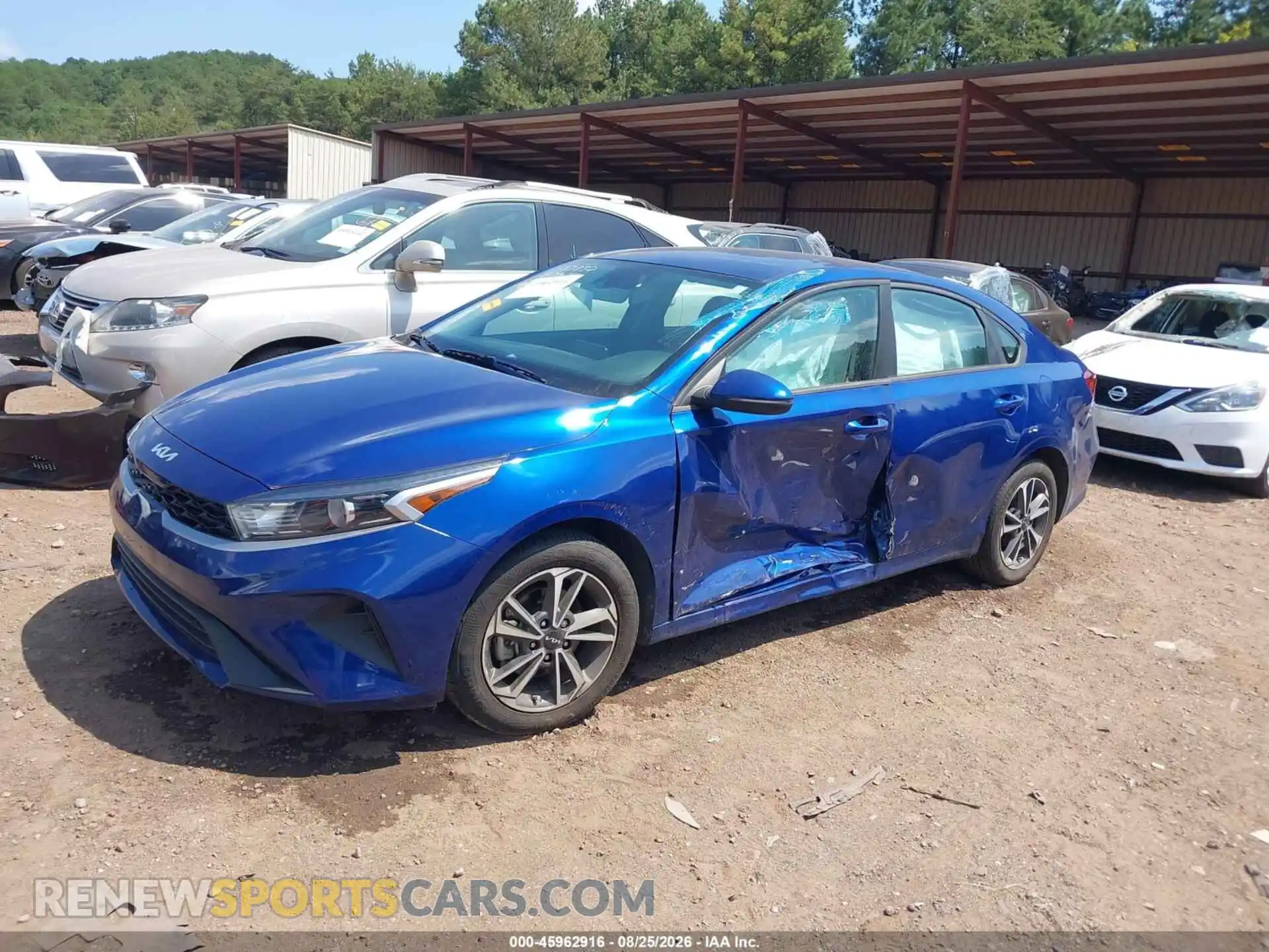 2 fotografías del automóvil dañado 3KPF24AD0RE756249 KIA FORTE 2024