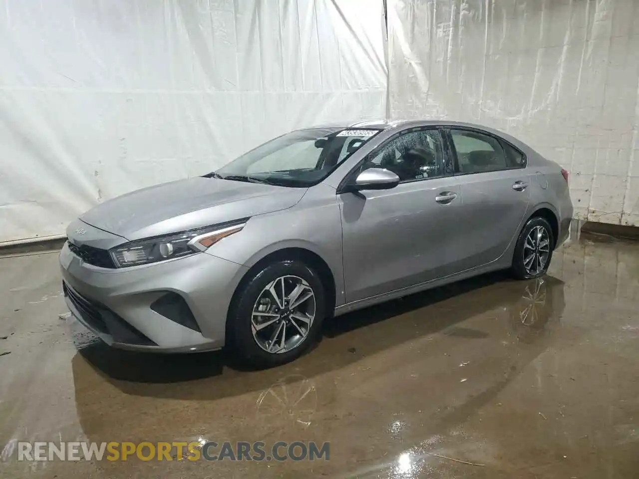 1 Photograph of a damaged car 3KPF24AD0RE763752 KIA FORTE 2024