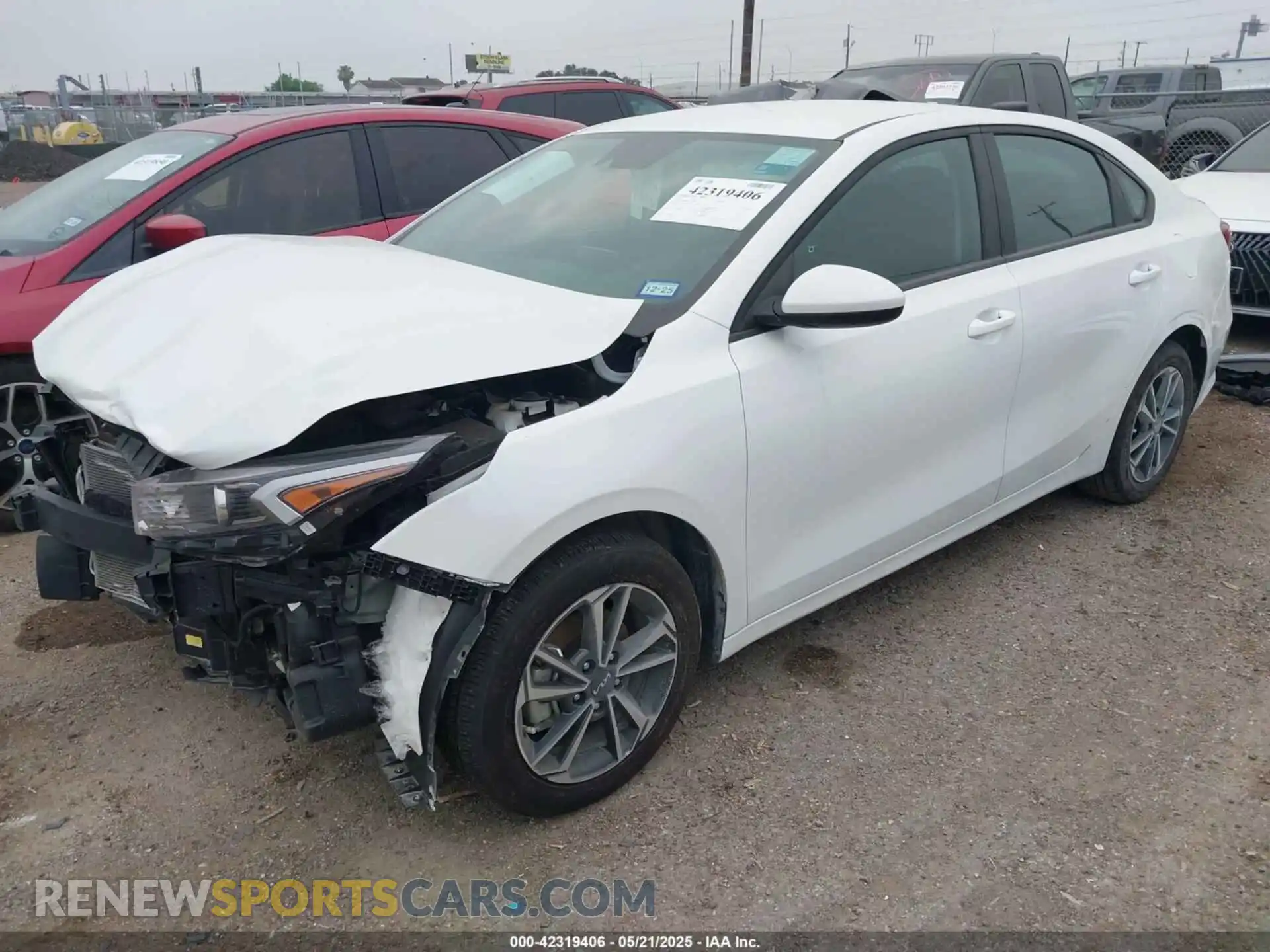 2 Photograph of a damaged car 3KPF24AD0RE782883 KIA FORTE 2024