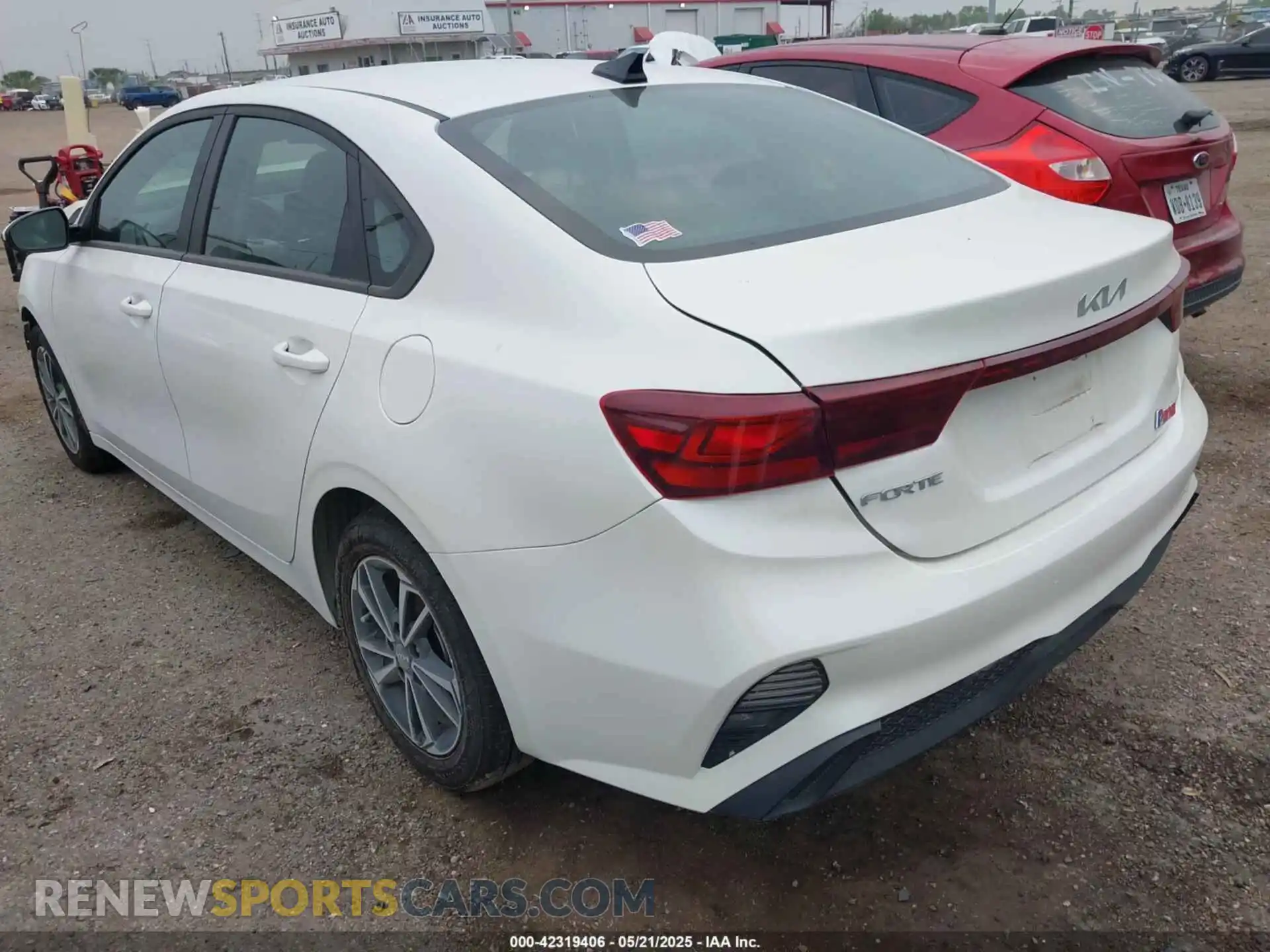 3 Photograph of a damaged car 3KPF24AD0RE782883 KIA FORTE 2024
