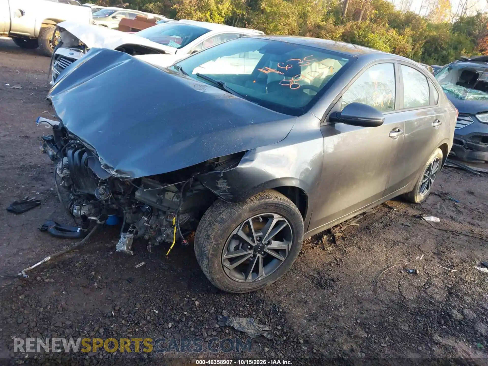 2 fotografías del automóvil dañado 3KPF24AD1RE836465 KIA FORTE 2024