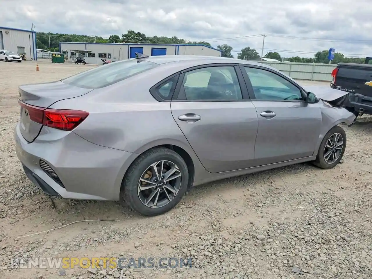 3 Фотография поврежденного автомобиля 3KPF24AD2RE725410 KIA FORTE 2024