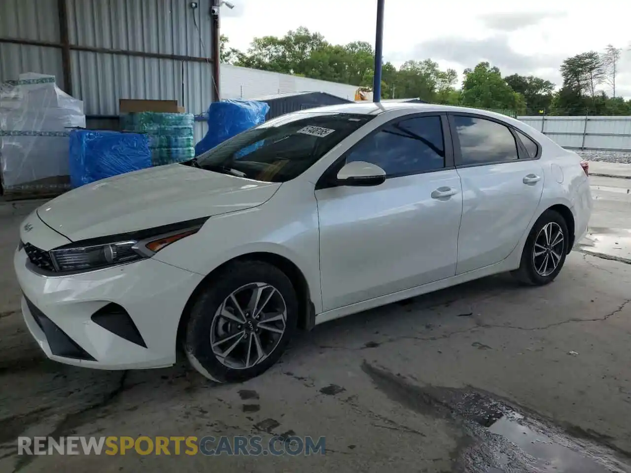 1 Photograph of a damaged car 3KPF24AD2RE728355 KIA FORTE 2024