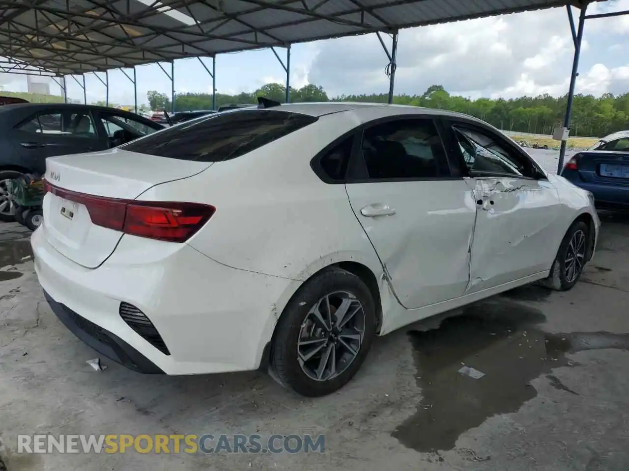 3 Photograph of a damaged car 3KPF24AD2RE728355 KIA FORTE 2024
