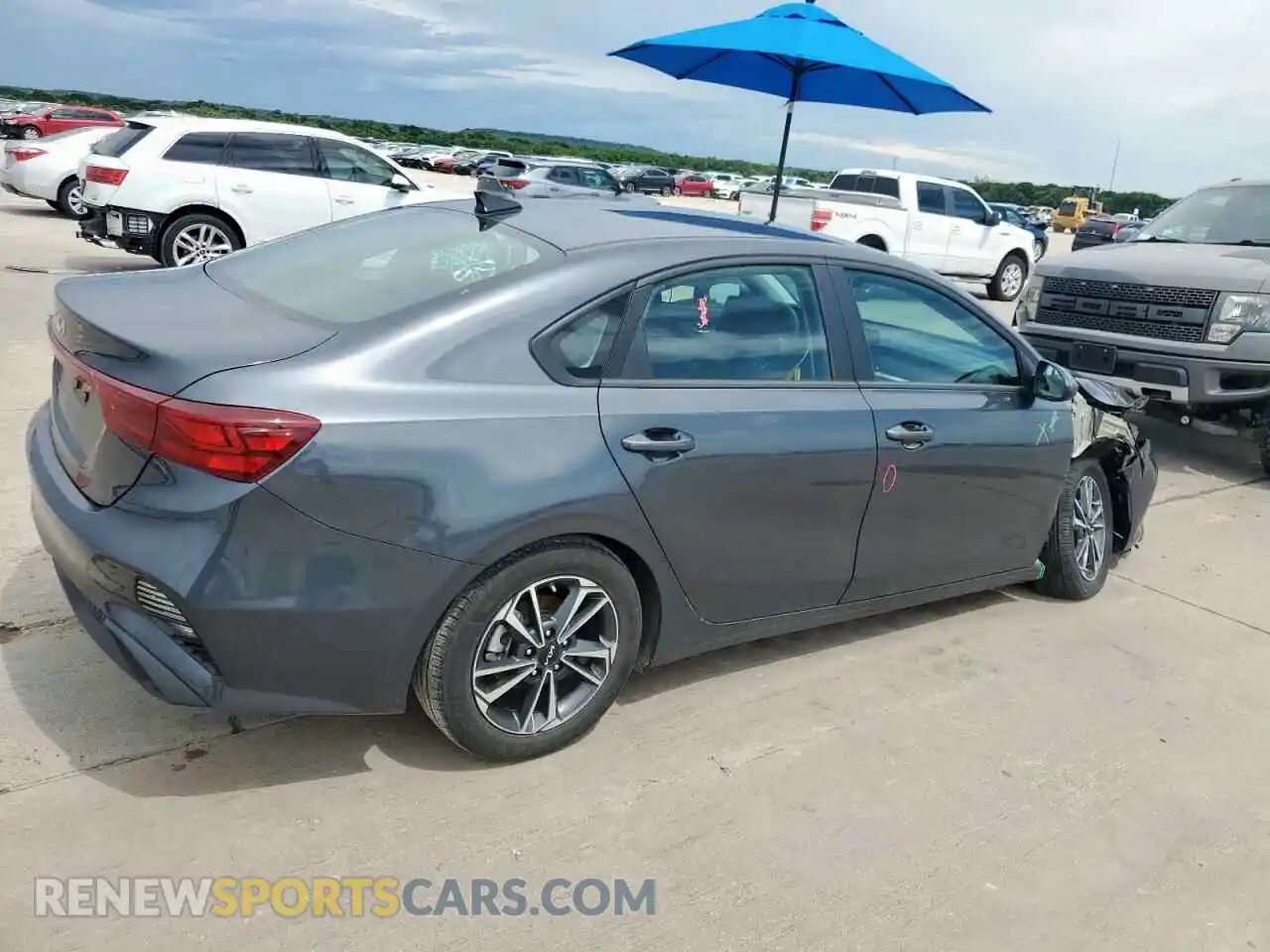 3 Photograph of a damaged car 3KPF24AD2RE735452 KIA FORTE 2024