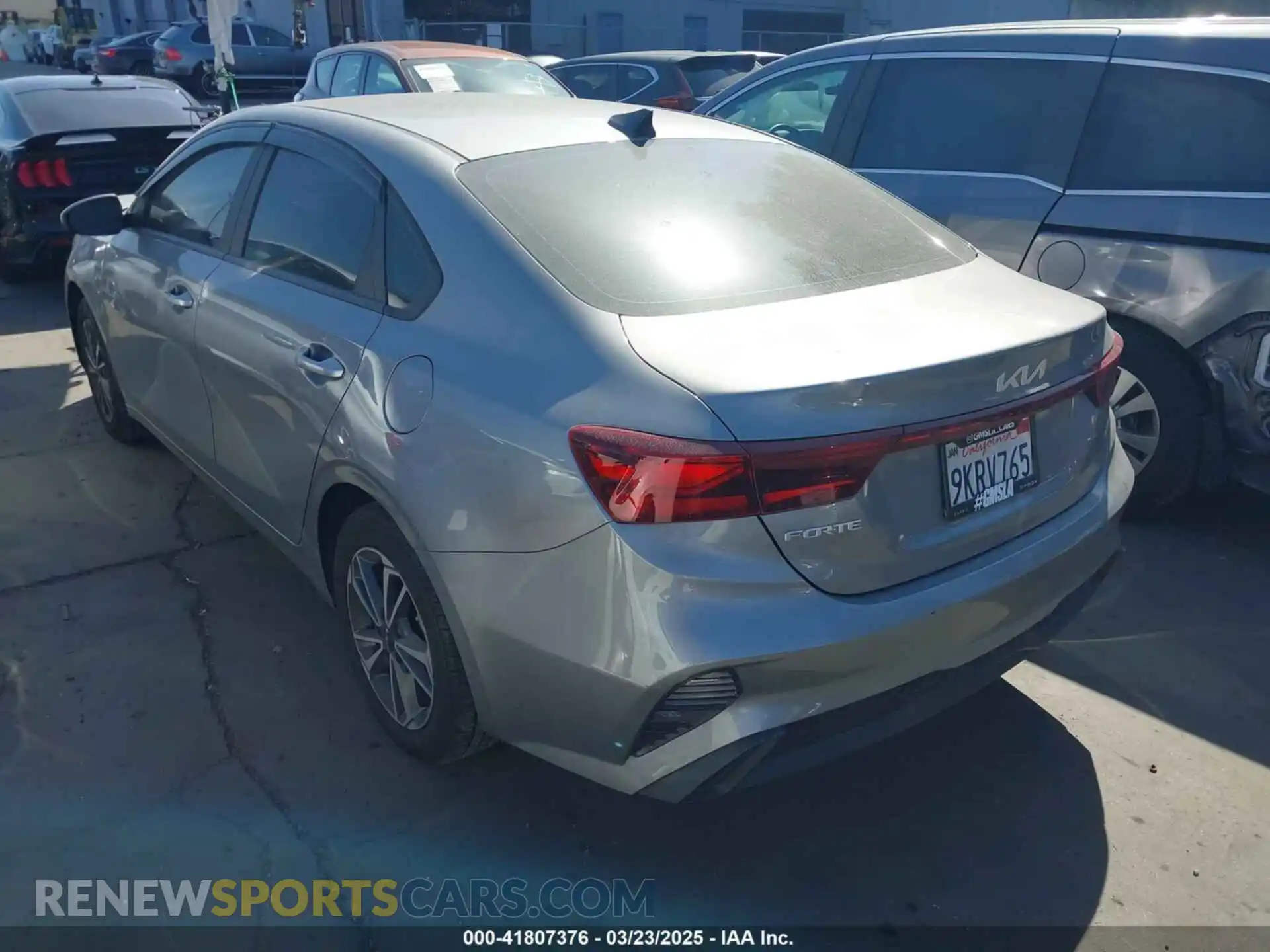 3 Photograph of a damaged car 3KPF24AD2RE736844 KIA FORTE 2024