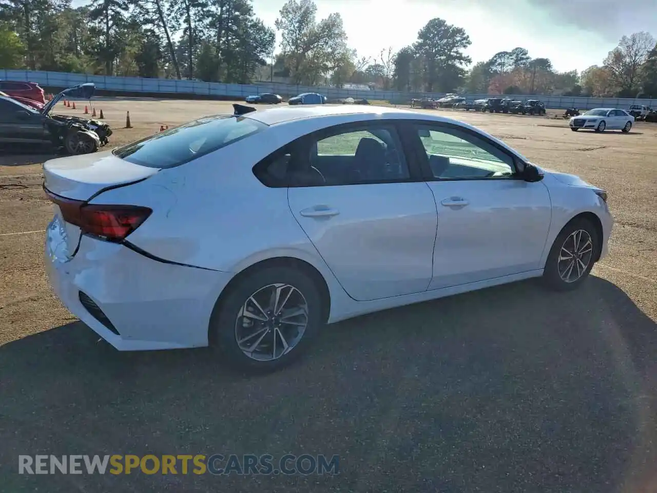 3 Photograph of a damaged car 3KPF24AD2RE752431 KIA FORTE 2024