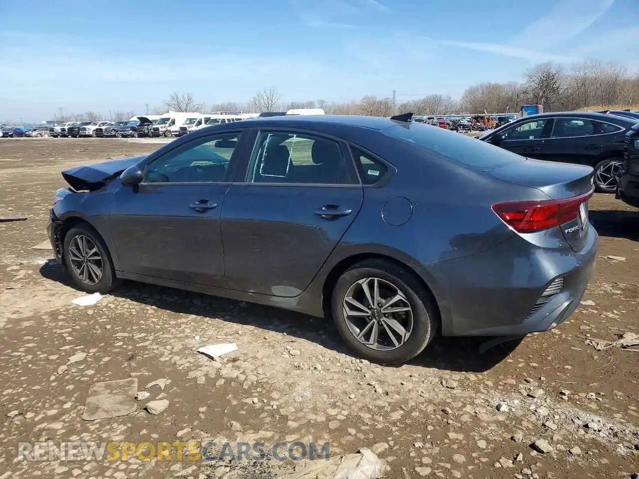2 fotografías del automóvil dañado 3KPF24AD2RE754227 KIA FORTE 2024