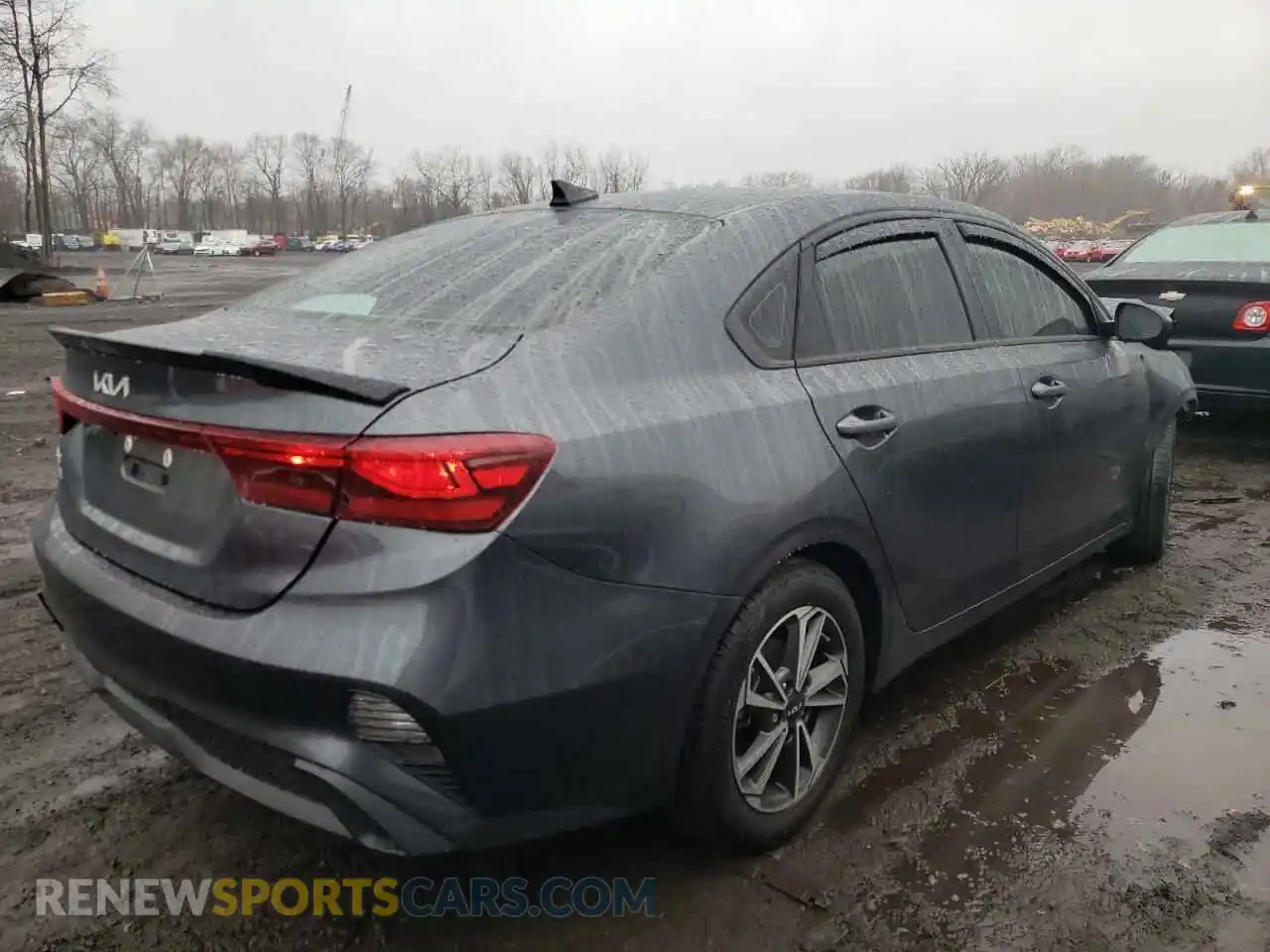 3 Photograph of a damaged car 3KPF24AD2RE764255 KIA FORTE 2024