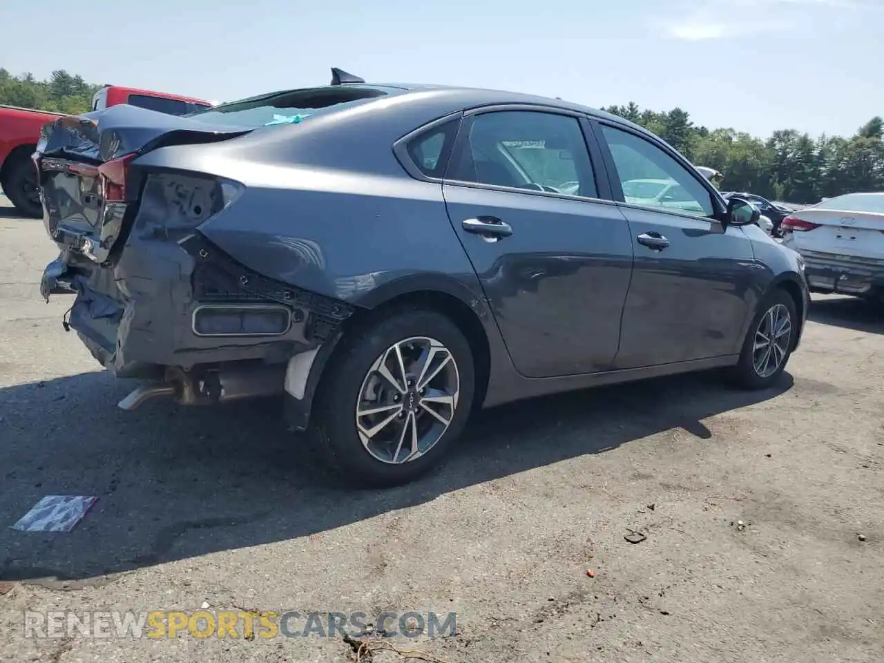 3 Photograph of a damaged car 3KPF24AD2RE764739 KIA FORTE 2024