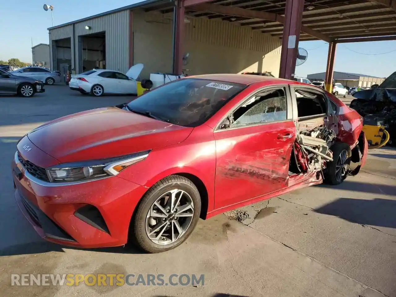 1 Фотография поврежденного автомобиля 3KPF24AD2RE777345 KIA FORTE 2024