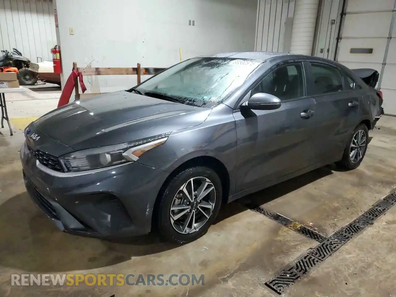 1 Photograph of a damaged car 3KPF24AD2RE826351 KIA FORTE 2024