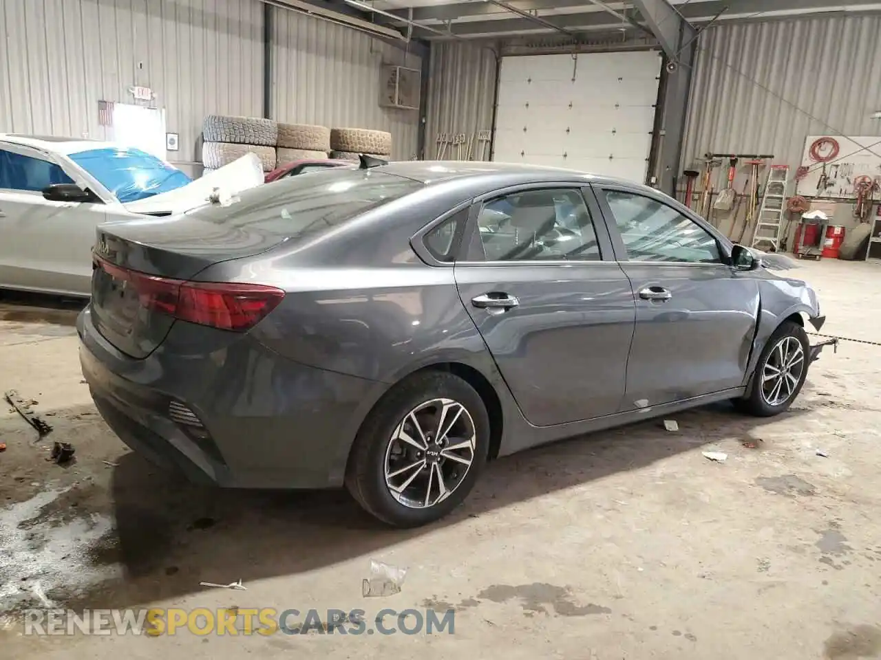 3 Photograph of a damaged car 3KPF24AD3RE733497 KIA FORTE 2024