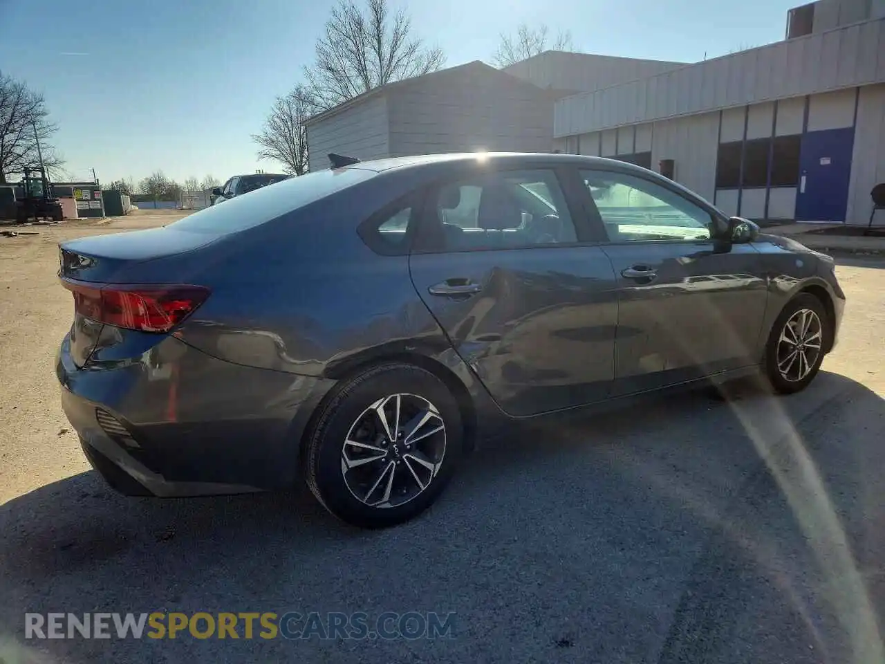 3 Photograph of a damaged car 3KPF24AD3RE740403 KIA FORTE 2024