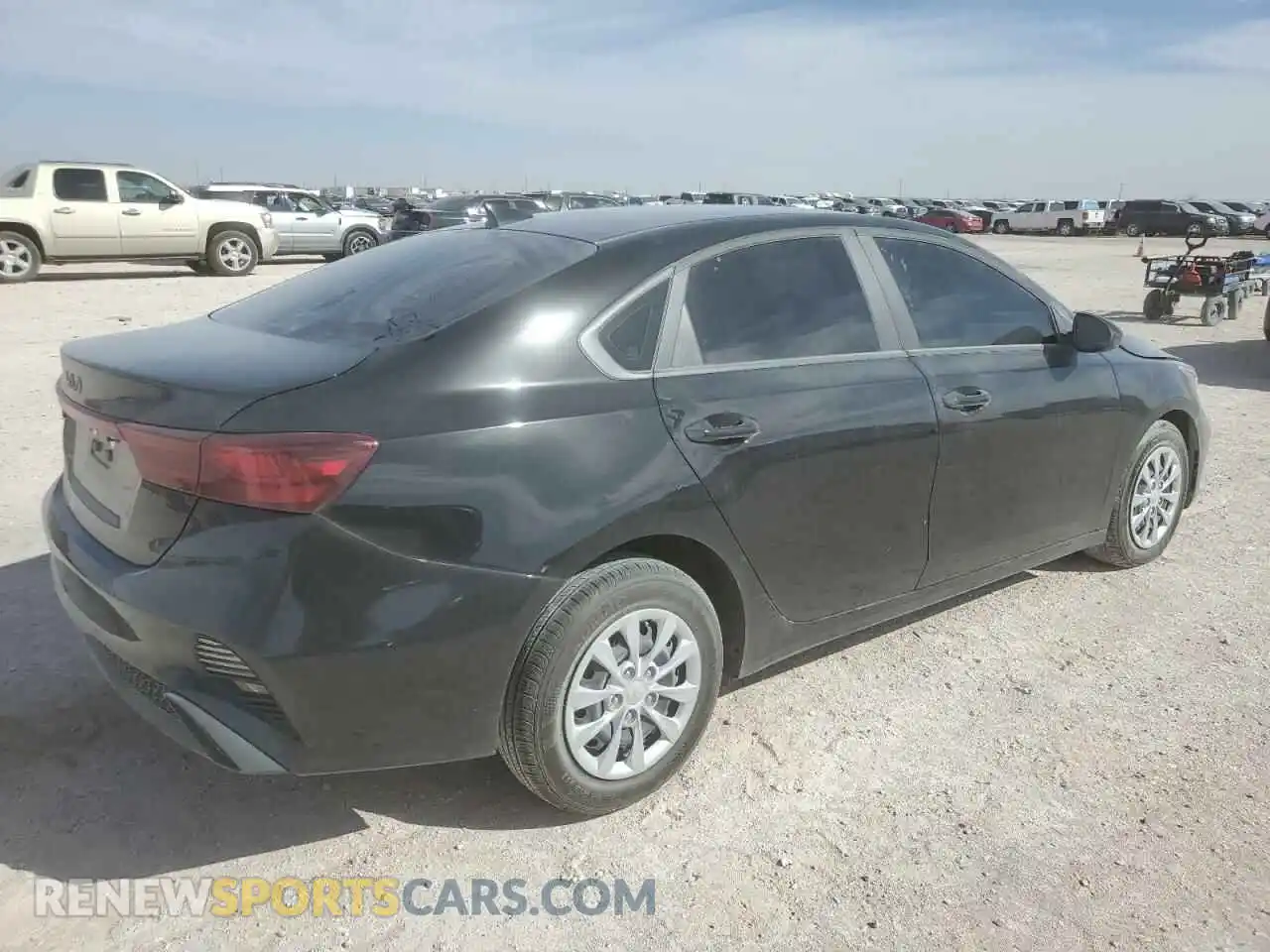 3 Photograph of a damaged car 3KPF24AD3RE751787 KIA FORTE 2024