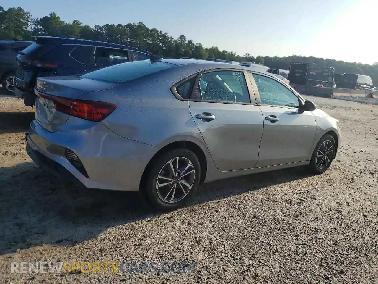 3 Photograph of a damaged car 3KPF24AD3RE752339 KIA FORTE 2024