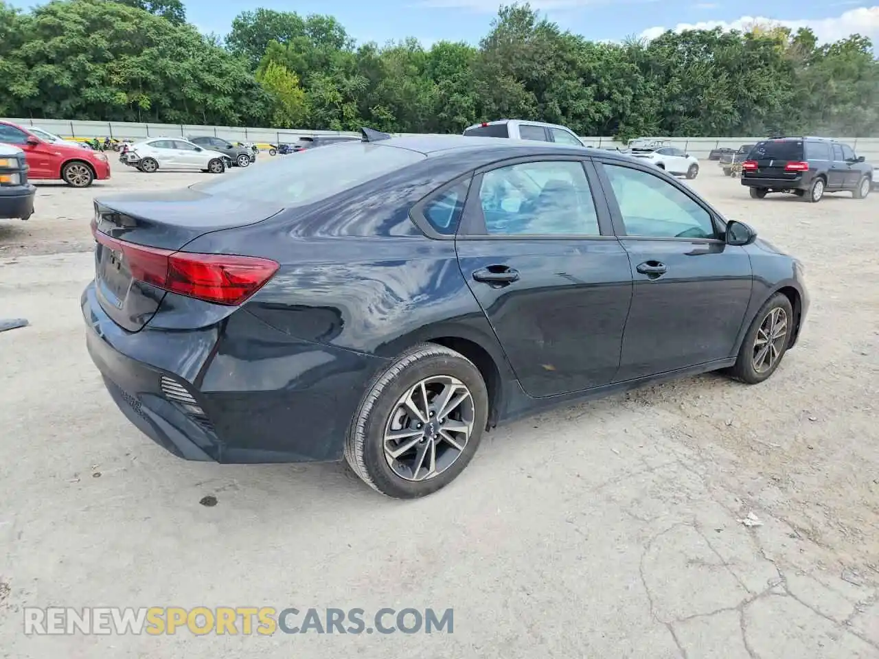 3 Photograph of a damaged car 3KPF24AD3RE813561 KIA FORTE 2024