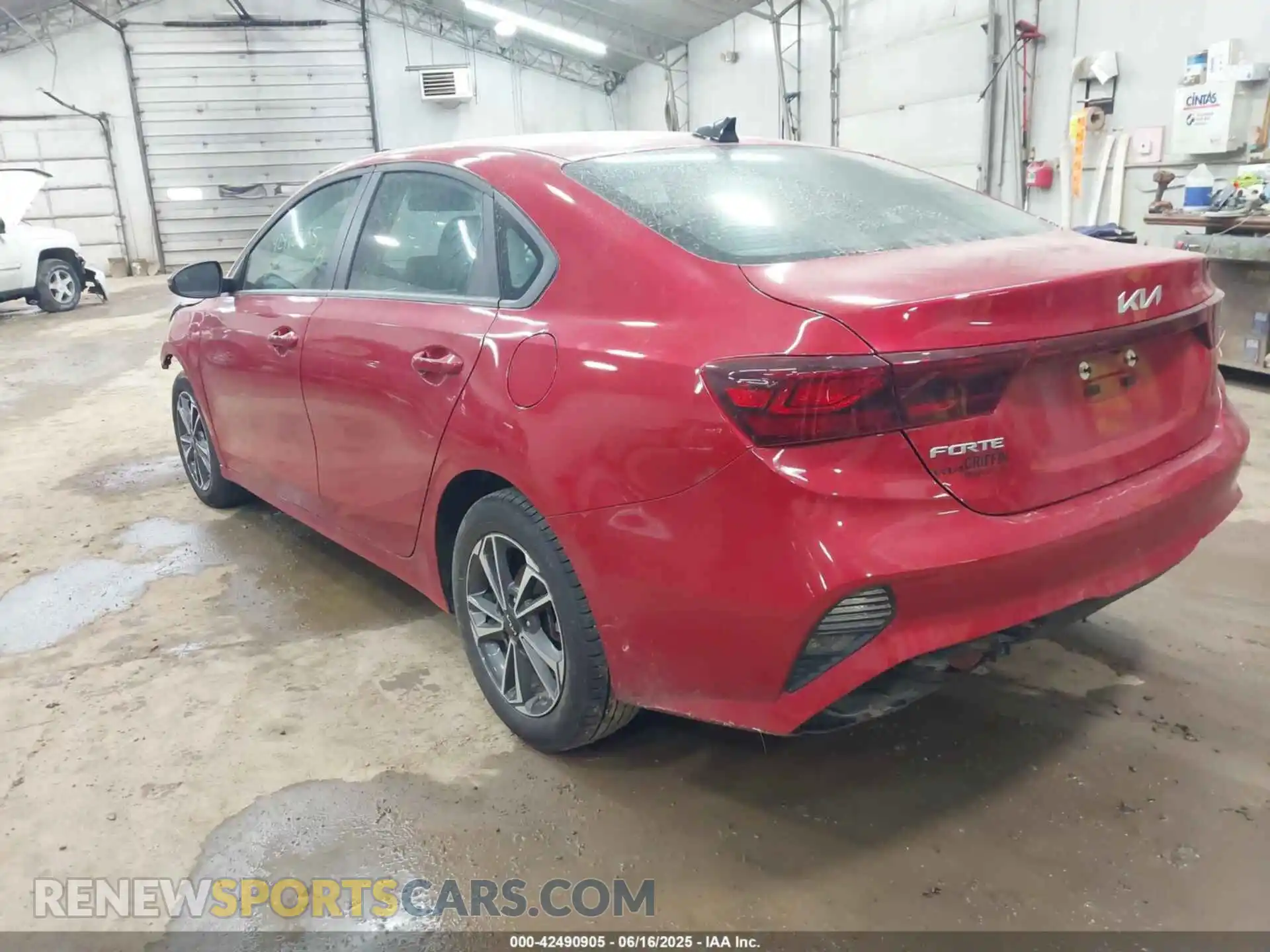 3 Фотография поврежденного автомобиля 3KPF24AD3RE830294 KIA FORTE 2024