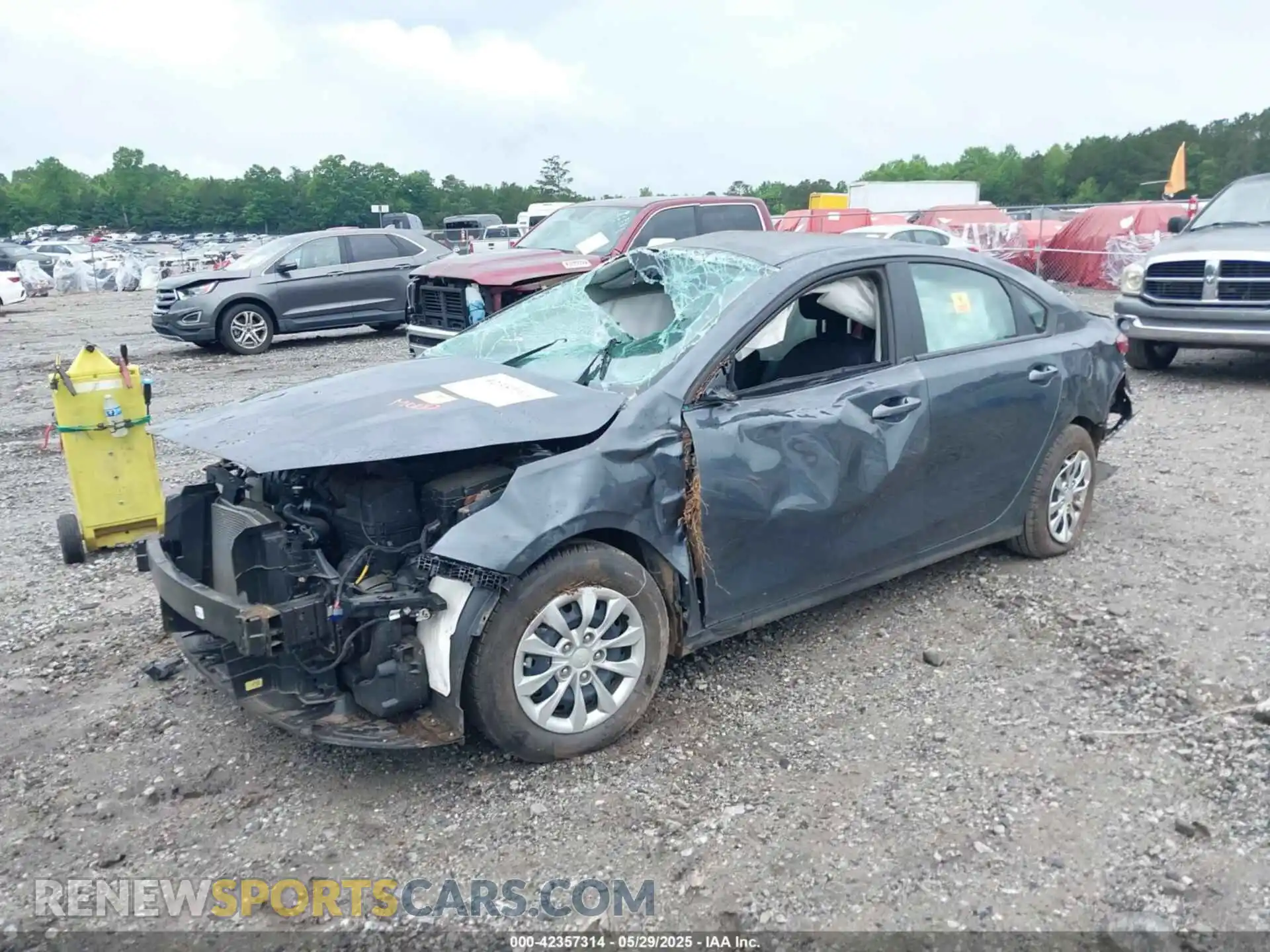 2 Photograph of a damaged car 3KPF24AD4RE705997 KIA FORTE 2024
