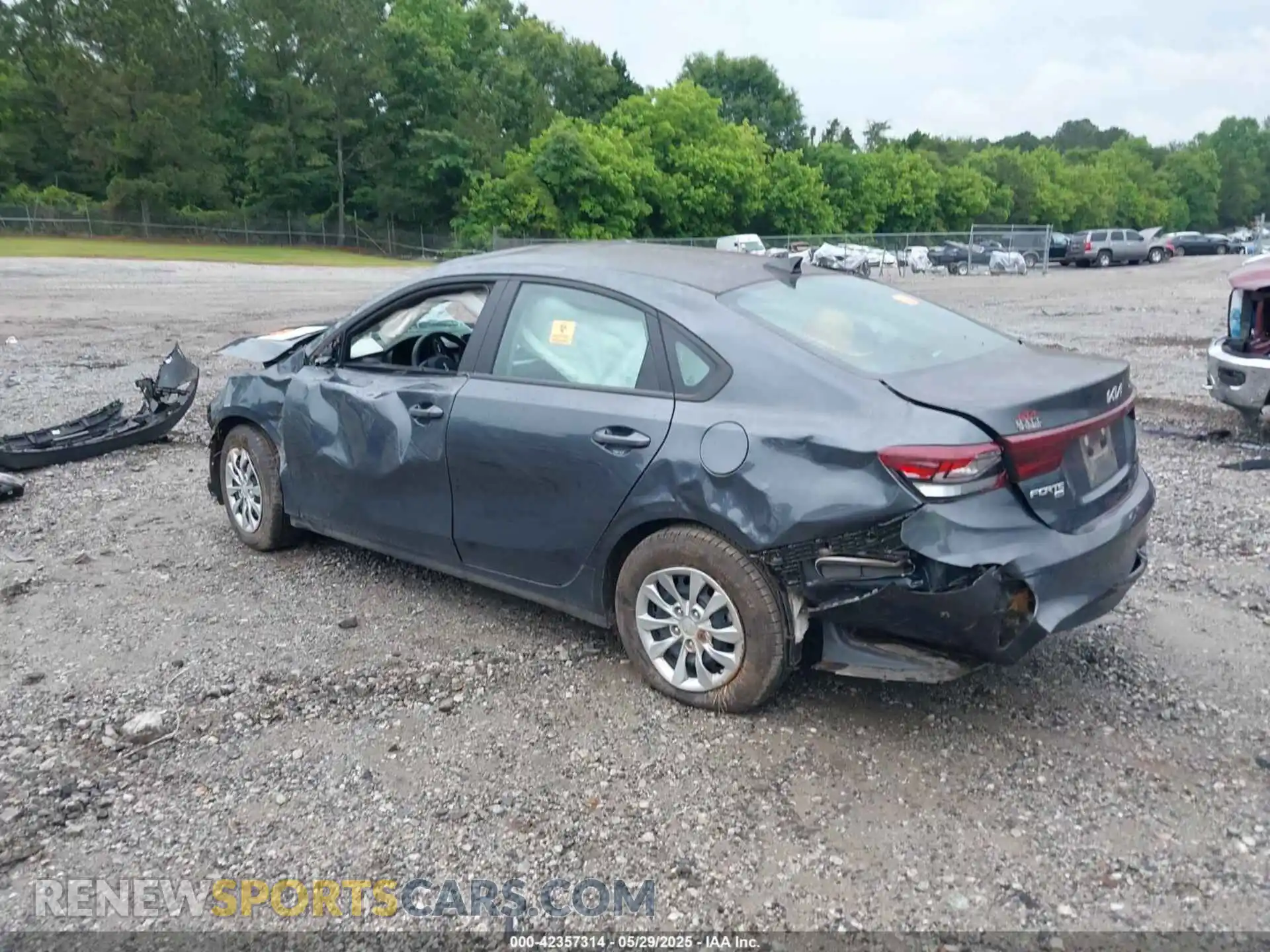 3 Photograph of a damaged car 3KPF24AD4RE705997 KIA FORTE 2024