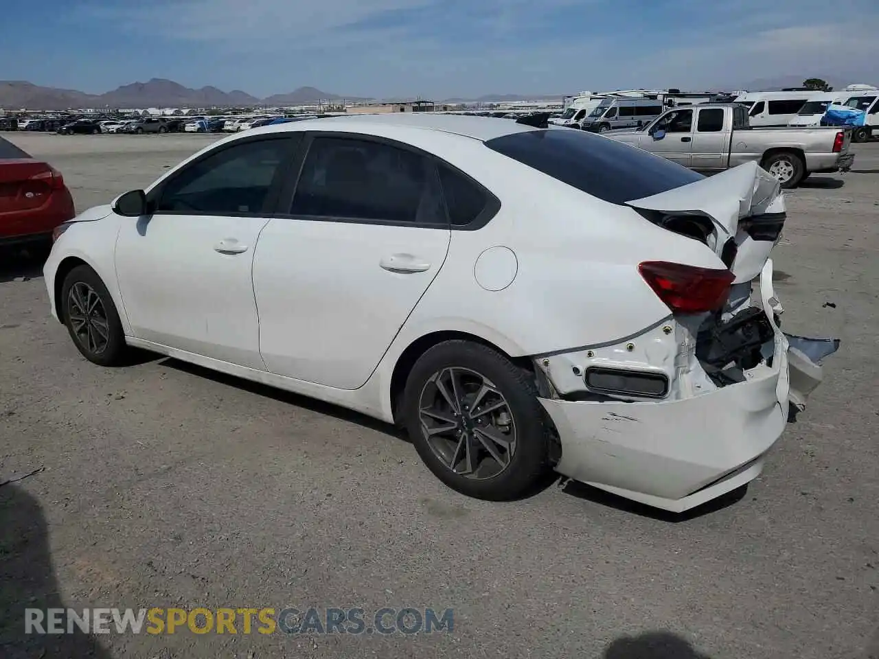 2 fotografías del automóvil dañado 3KPF24AD4RE708169 KIA FORTE 2024