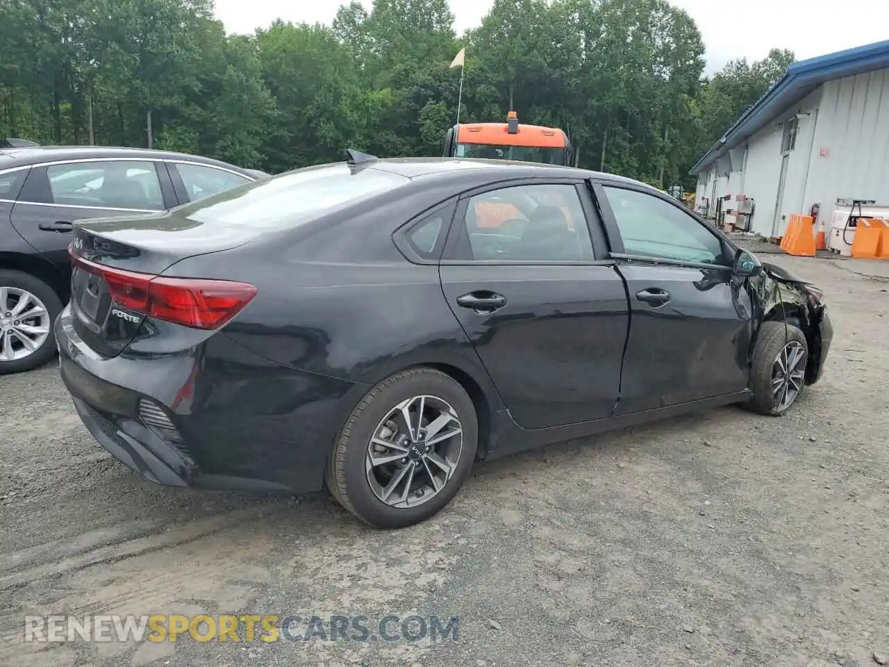 3 Photograph of a damaged car 3KPF24AD4RE739535 KIA FORTE 2024