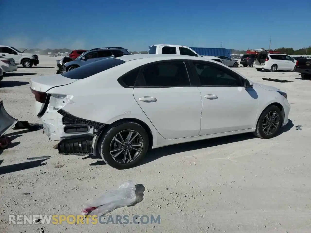 3 Photograph of a damaged car 3KPF24AD4RE744427 KIA FORTE 2024