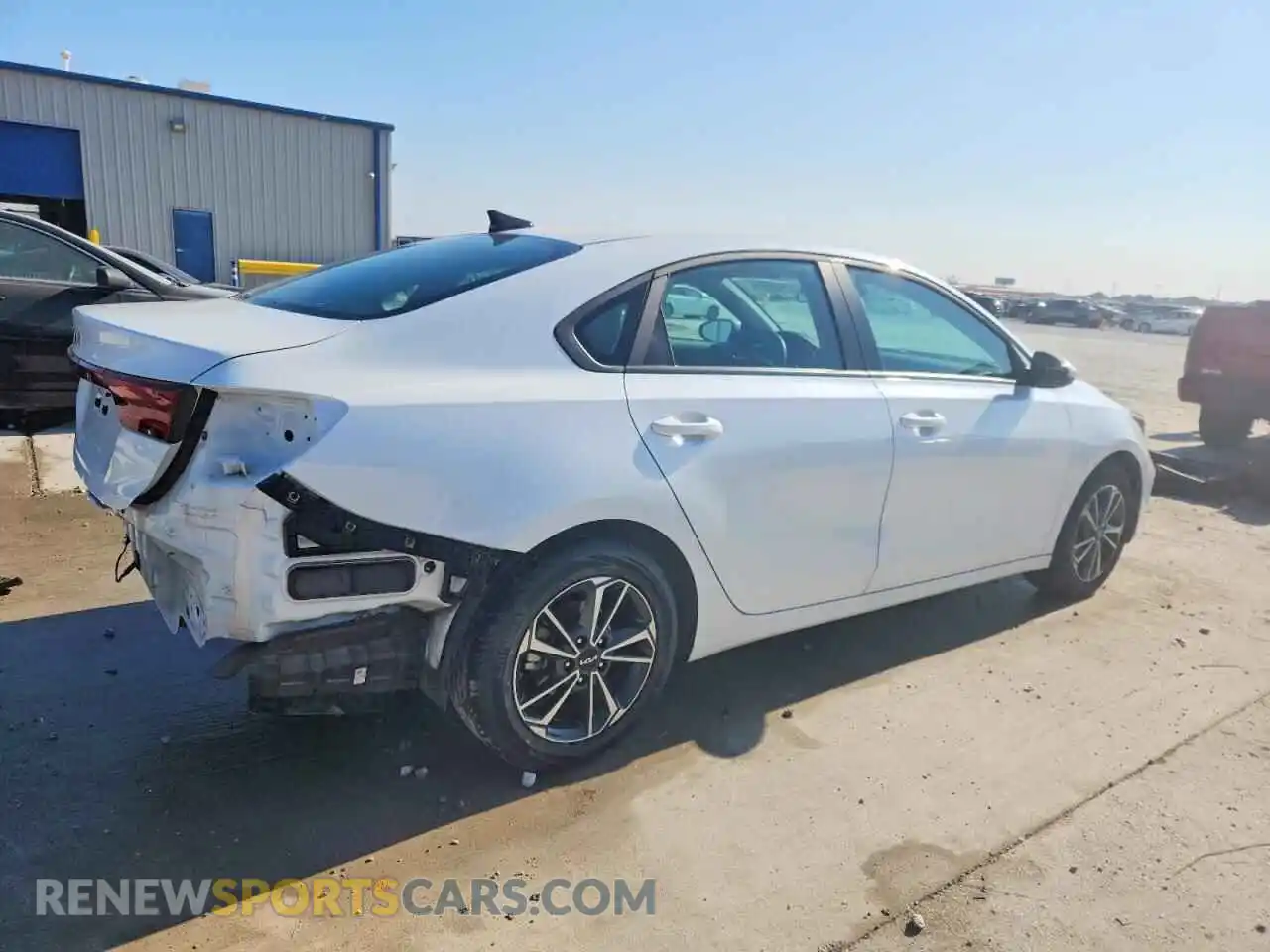 3 Photograph of a damaged car 3KPF24AD4RE759316 KIA FORTE 2024
