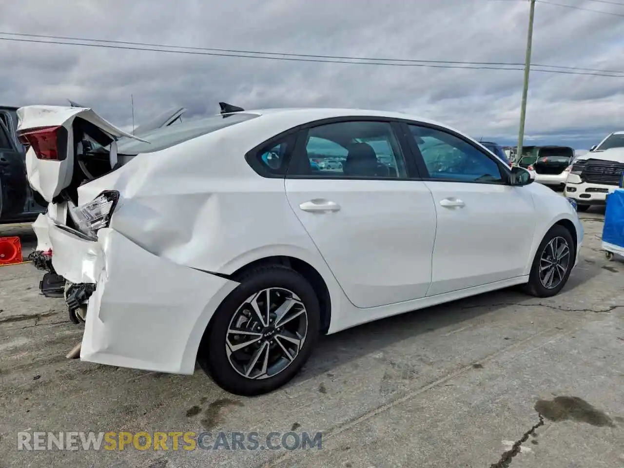 3 Photograph of a damaged car 3KPF24AD4RE781557 KIA FORTE 2024