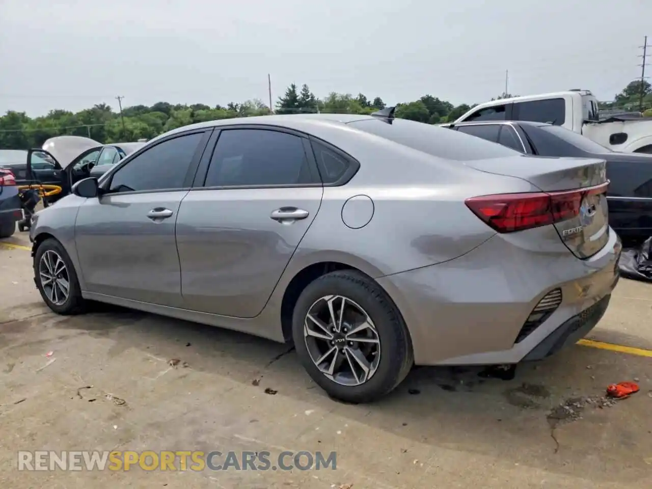 2 Photograph of a damaged car 3KPF24AD4RE809616 KIA FORTE 2024