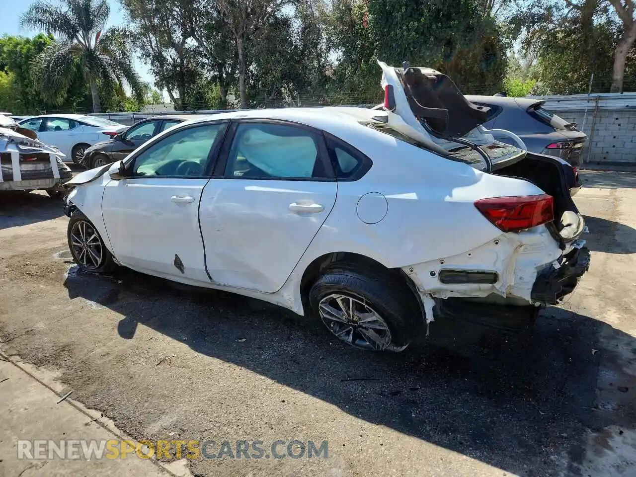 2 Фотография поврежденного автомобиля 3KPF24AD4RE825752 KIA FORTE 2024