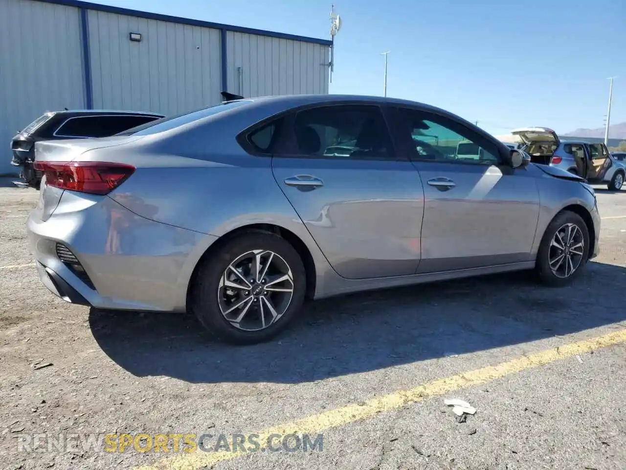 3 Photograph of a damaged car 3KPF24AD5RE726552 KIA FORTE 2024