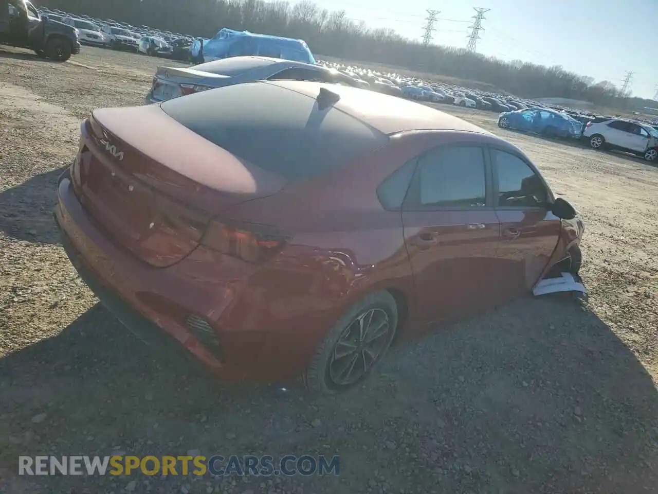 3 Фотография поврежденного автомобиля 3KPF24AD5RE777467 KIA FORTE 2024