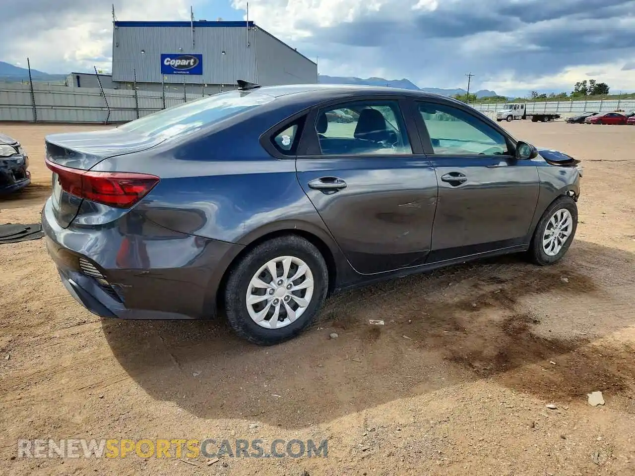 3 Фотография поврежденного автомобиля 3KPF24AD7RE697698 KIA FORTE 2024