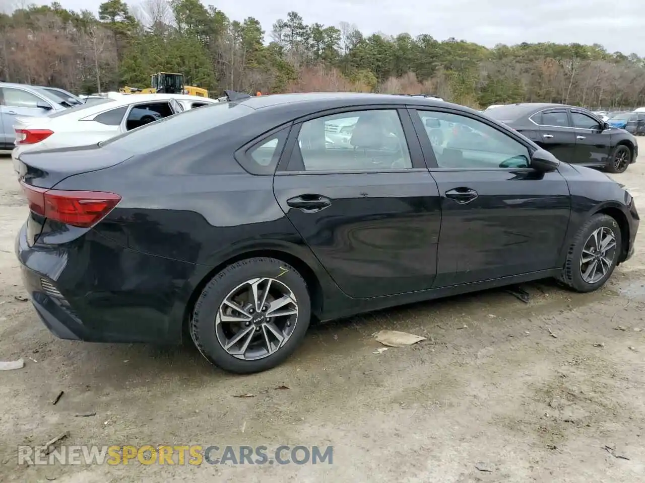 3 fotografías del automóvil dañado 3KPF24AD7RE705864 KIA FORTE 2024