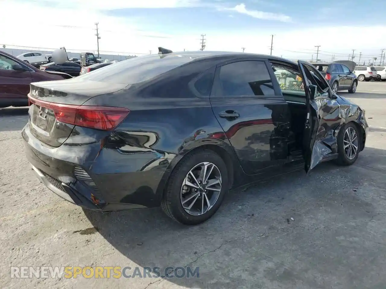 3 Photograph of a damaged car 3KPF24AD7RE715567 KIA FORTE 2024