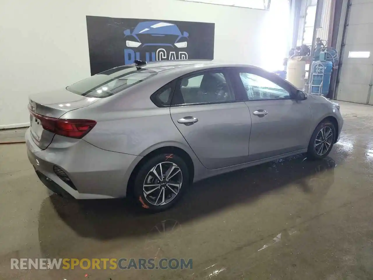 3 Photograph of a damaged car 3KPF24AD7RE730697 KIA FORTE 2024