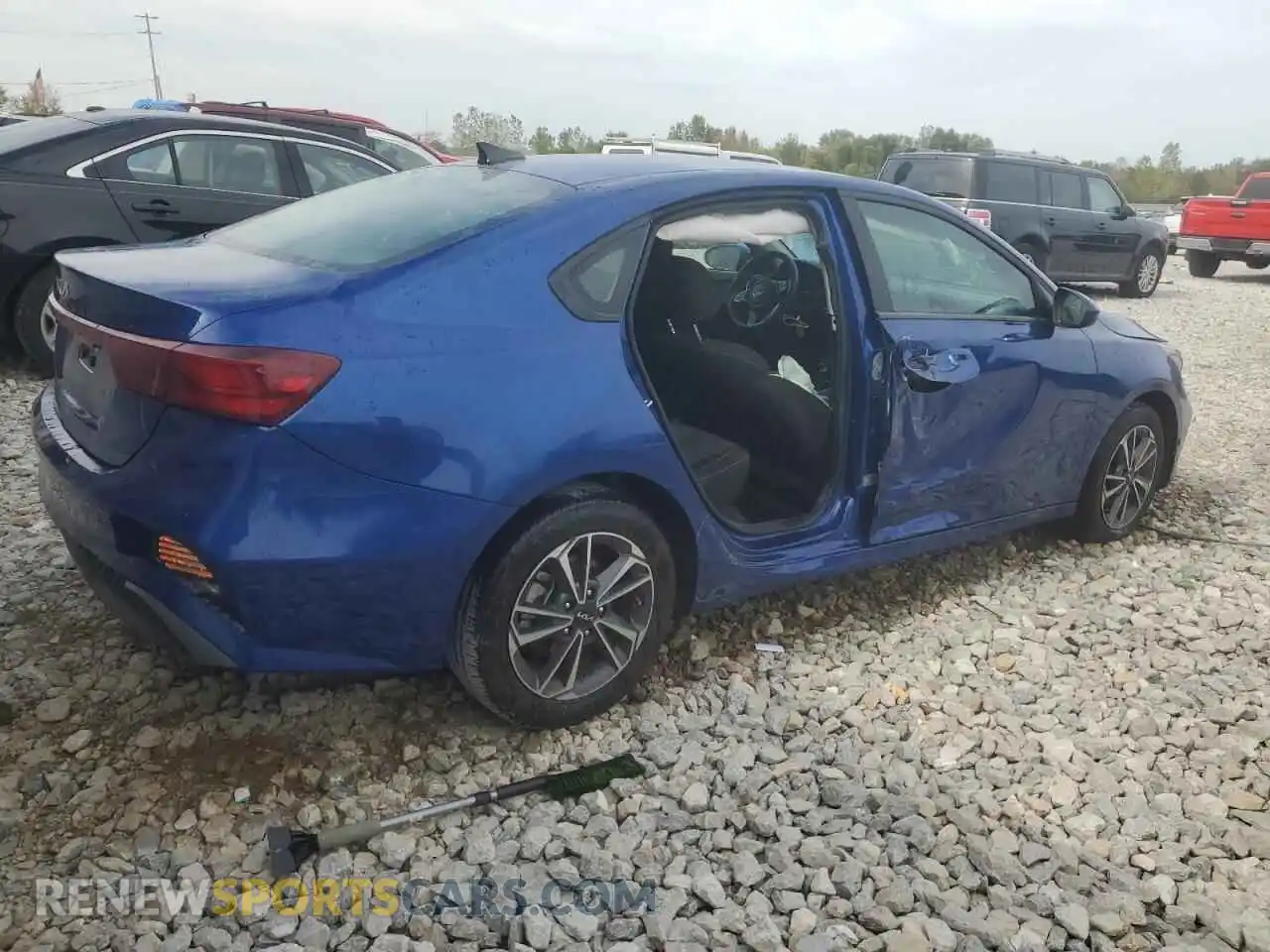 3 Photograph of a damaged car 3KPF24AD7RE741036 KIA FORTE 2024