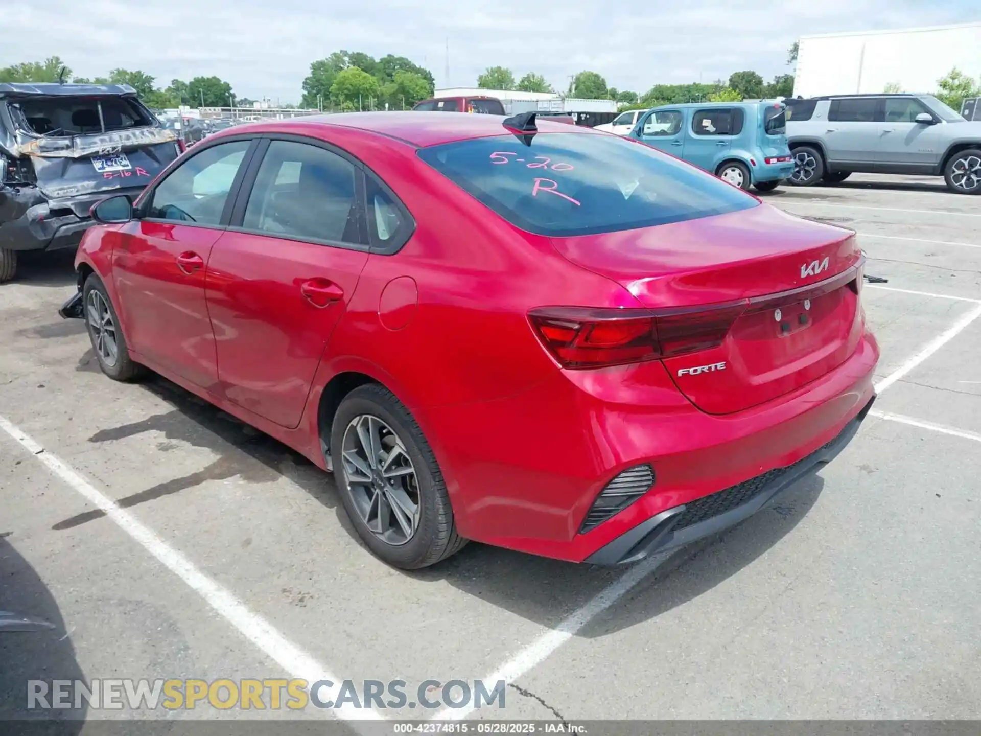 3 Photograph of a damaged car 3KPF24AD7RE752697 KIA FORTE 2024