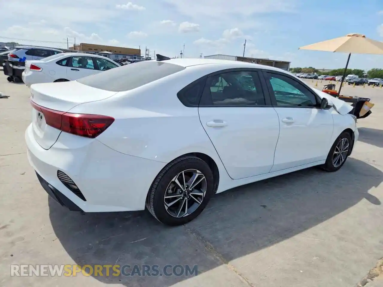 3 Photograph of a damaged car 3KPF24AD7RE772786 KIA FORTE 2024