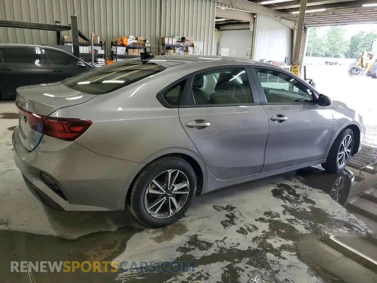 3 Photograph of a damaged car 3KPF24AD7RE780967 KIA FORTE 2024