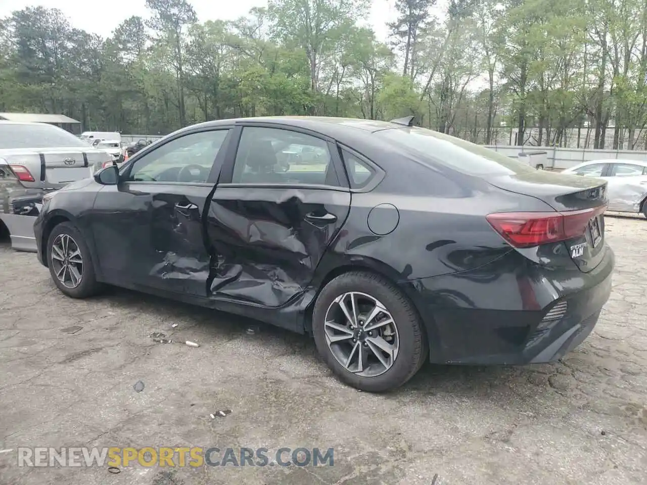 2 Photograph of a damaged car 3KPF24AD7RE828547 KIA FORTE 2024